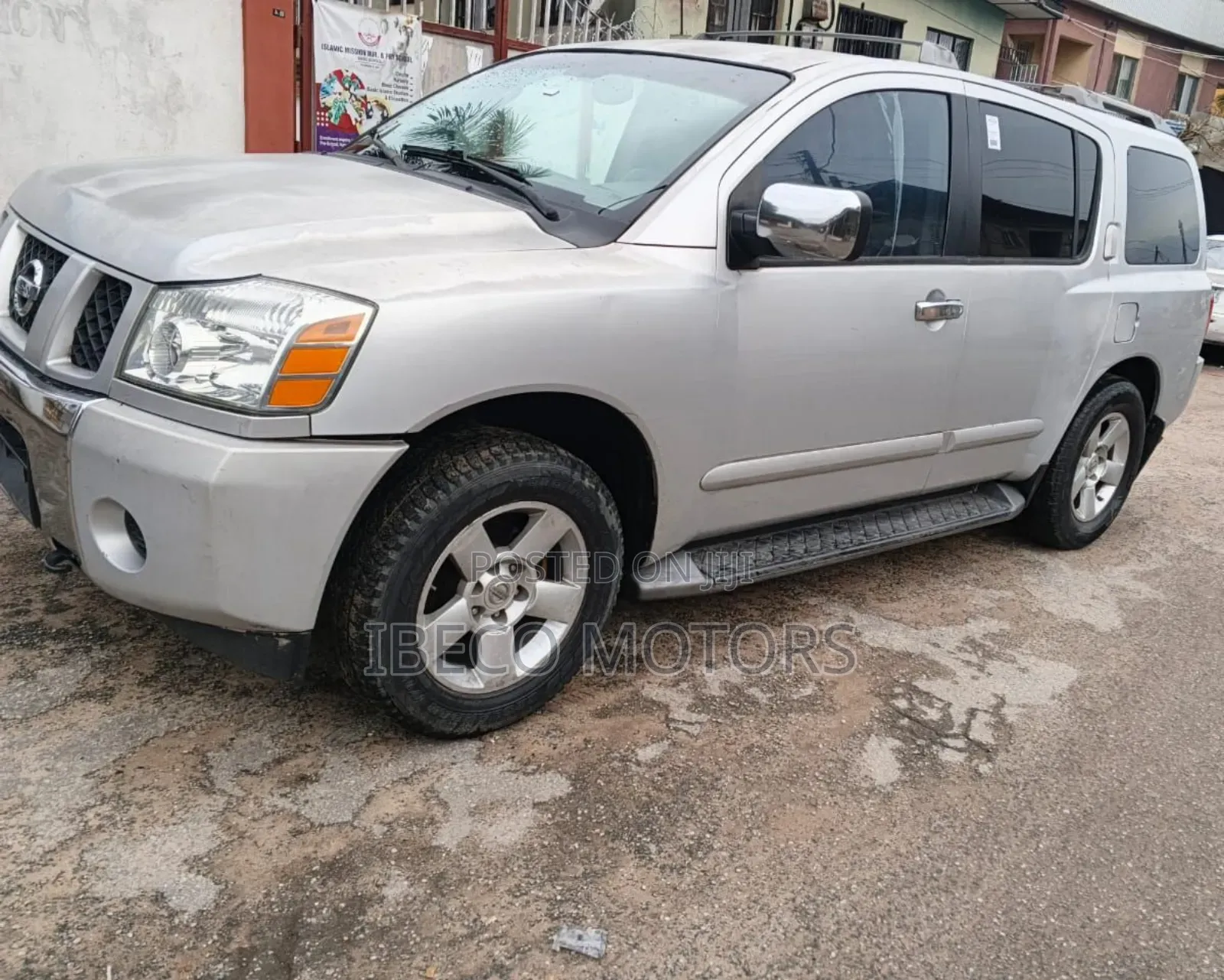 Nissan Armada SE 2004 Silver