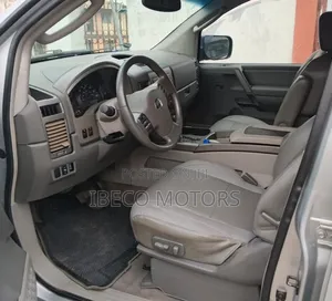 Nissan Armada SE 2004 Silver