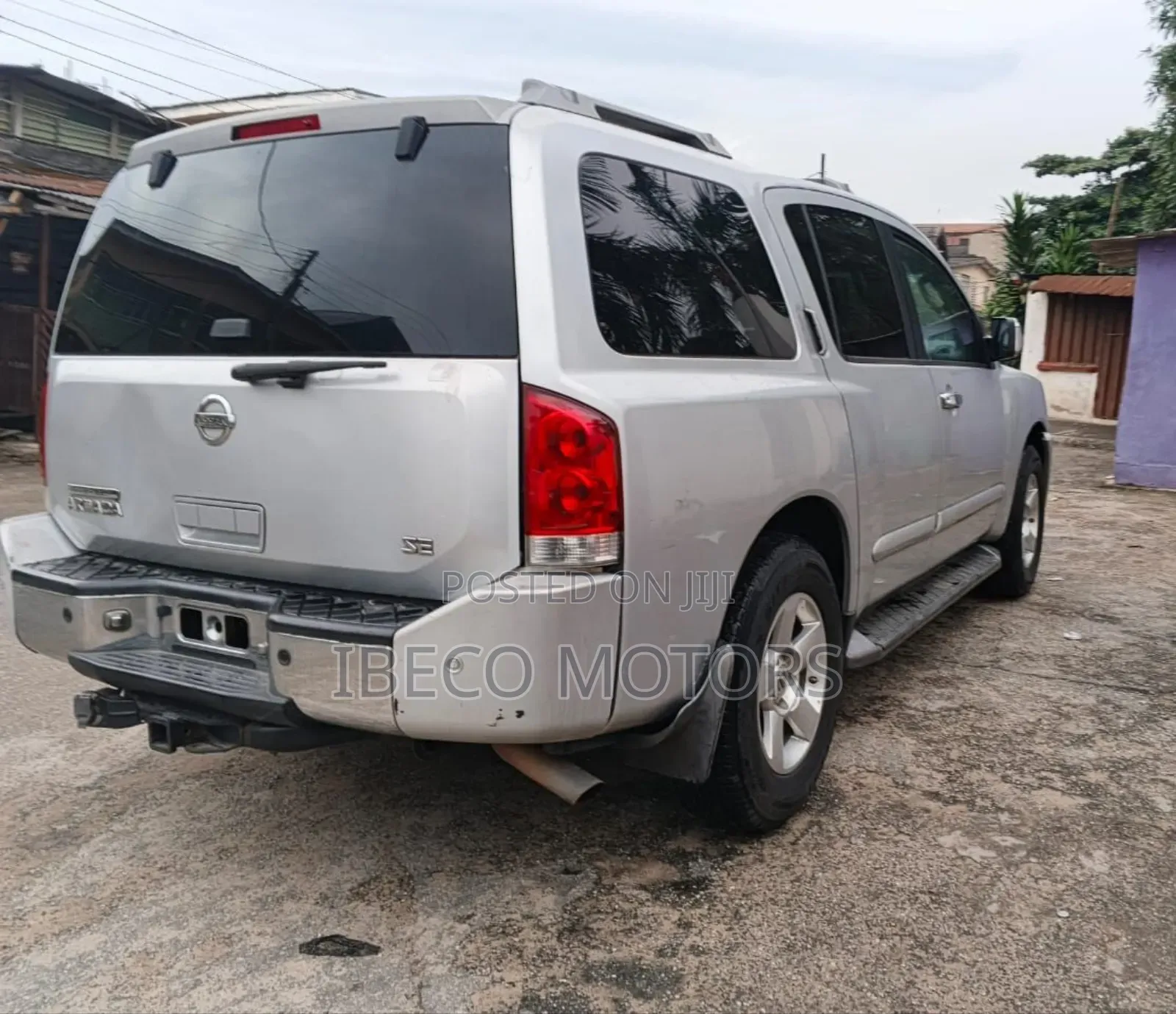 Nissan Armada SE 2004 Silver