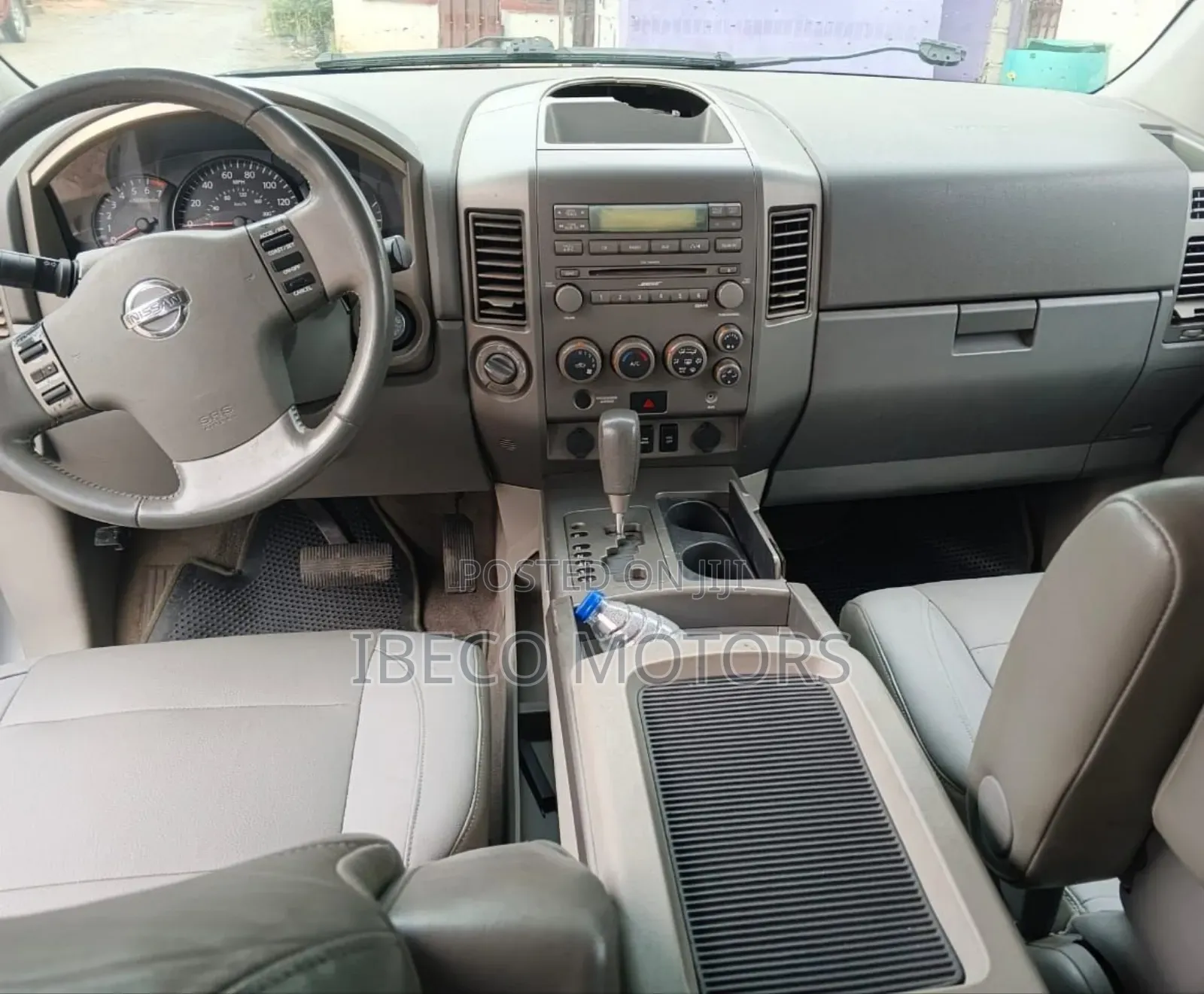 Nissan Armada SE 2004 Silver