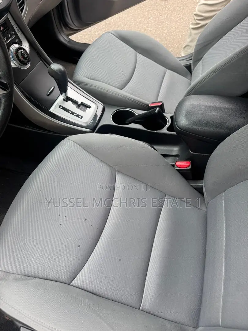 Hyundai Elantra 2013 Gray