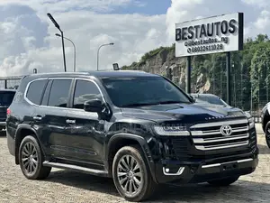 Toyota Land Cruiser 2025 Black