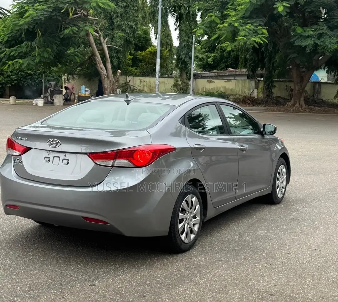 Hyundai Elantra 2013 Gray
