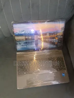 New Laptop HP 8GB Intel Core i3 SSD 256GB