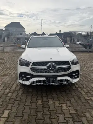 Mercedes-Benz GLE-Class GLE 350 4MATIC 2023 Off white