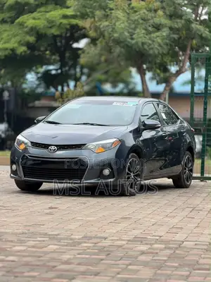 Toyota Corolla S 4dr Sedan (1.8L 4cyl CVT) 2015 Gray
