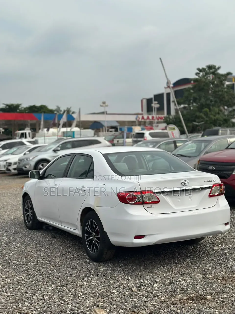 Toyota Corolla 2011 White