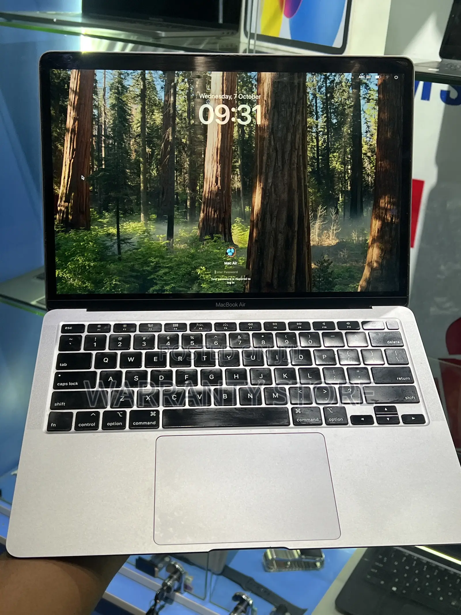 Laptop Apple MacBook Air 2020 8GB Intel Core i5 SSD 256GB