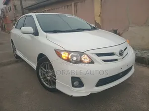Toyota Corolla S 4dr Sedan (1.8L 4cyl 4A) 2012 White