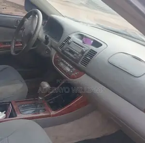 Toyota Camry SE 4dr Sedan (2.4L 4cyl 4A) 2003 Maroon