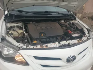 Toyota Corolla S 4dr Sedan (1.8L 4cyl 4A) 2012 White