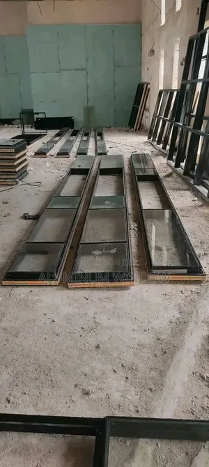Structural Window With Plain Glass 6 Mm and Pipe GALVANIZED