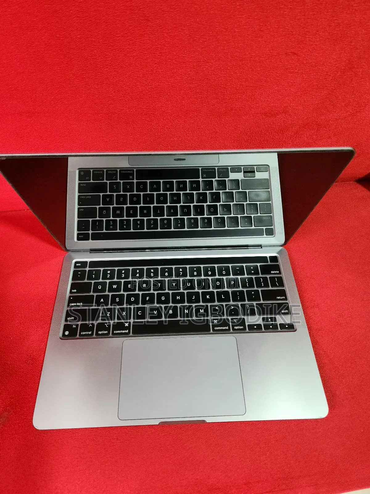 Laptop Apple MacBook Pro 2021 M1 8GB Apple M1 SSD 512GB