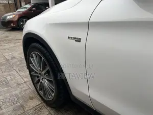Mercedes-Benz GLC-Class 2017 White