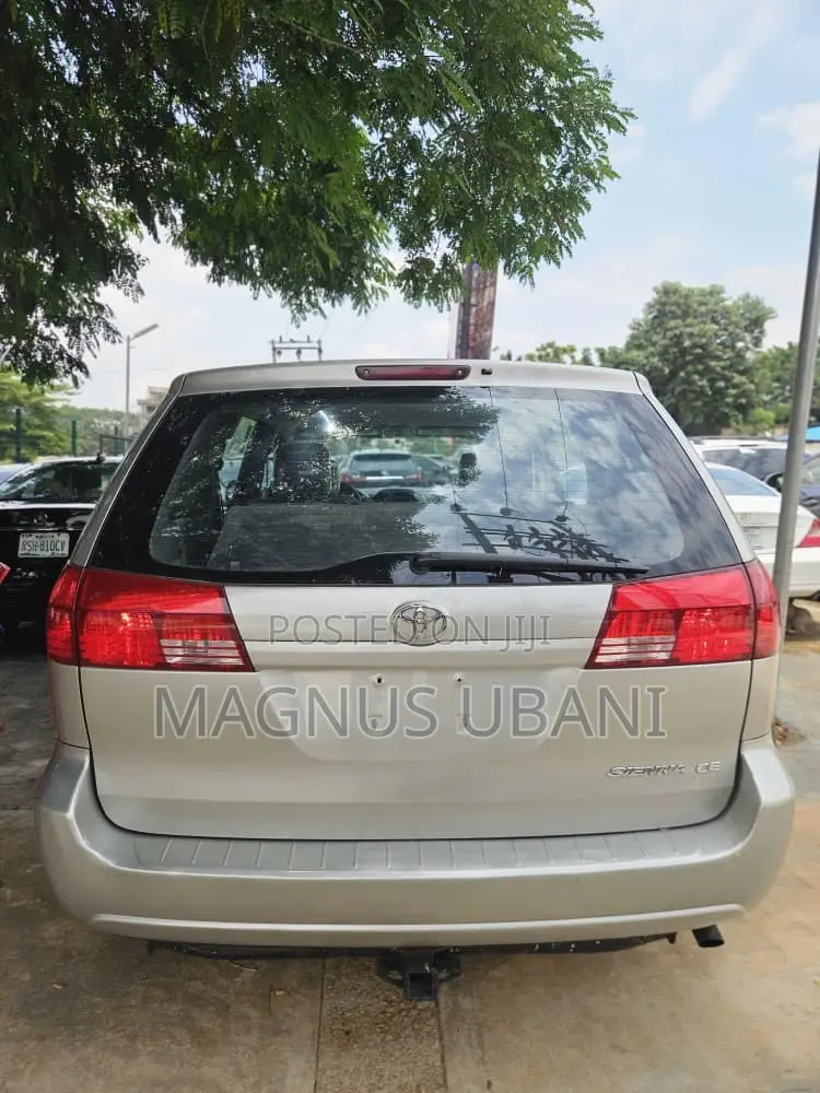 Toyota Sienna CE AWD 2006 Gray