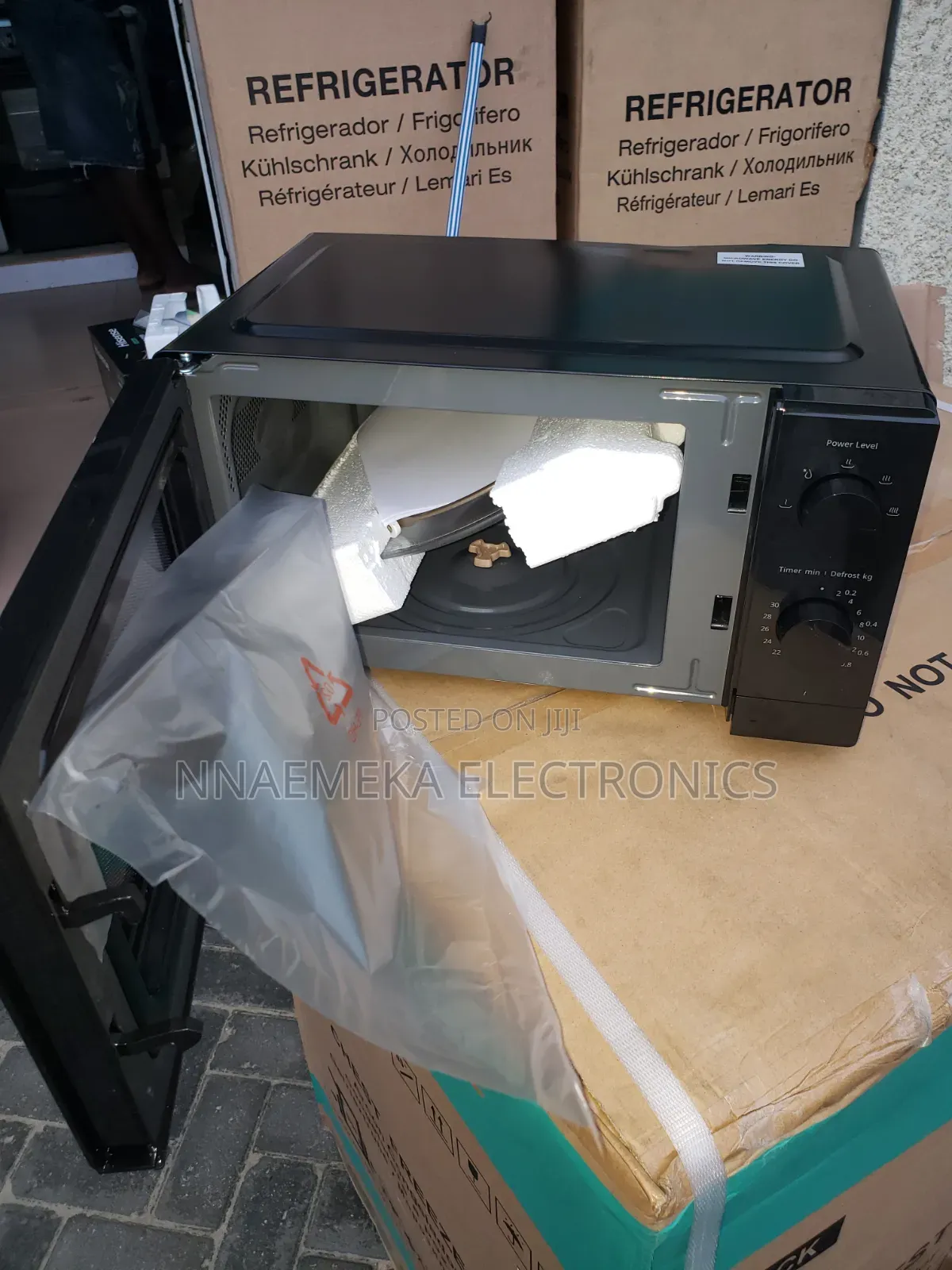 Maxi 20L Microwave Black 