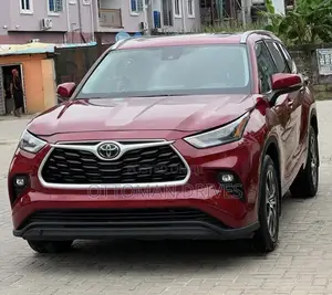 Toyota Highlander XLE AWD 2020 Red