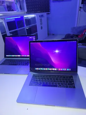 Laptop Apple MacBook Pro 2017 16GB Intel Core i7 SSD 256GB