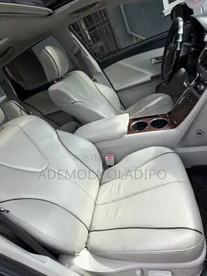 Toyota Venza V6 AWD 2010 Gray