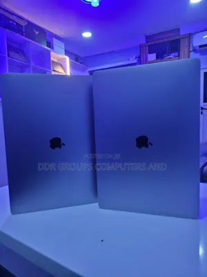 Laptop Apple MacBook Pro 2017 16GB Intel Core i7 SSD 256GB