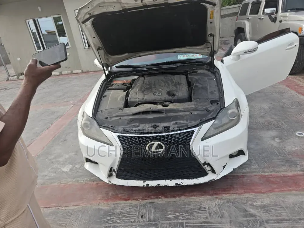 Lexus IS 2010 White