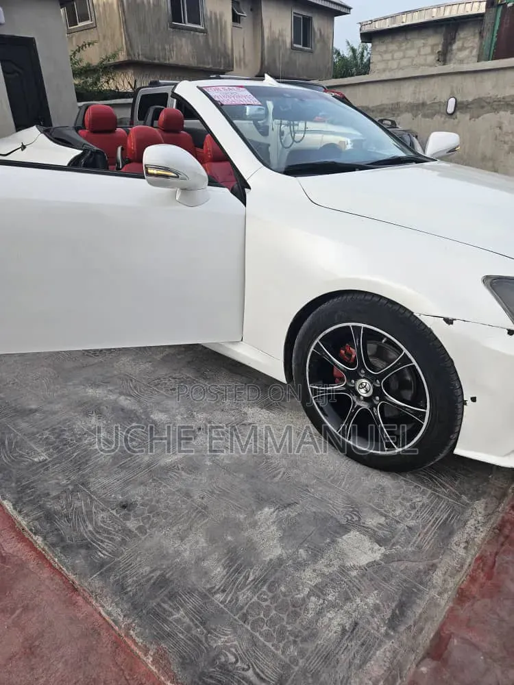 Lexus IS 2010 White