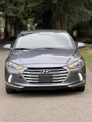 Hyundai Elantra Limited Sedan FWD (2.0L 4cyl 6A) 2017 Gray