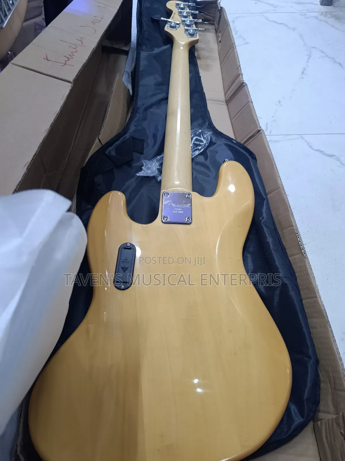 Fender 5-String Active Jazz Bass Electric Guitar