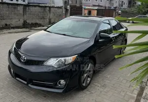 Toyota Camry SE V6 4dr Sedan (3.5L 6cyl 6A) 2013 Blue