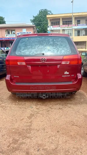 Toyota Sienna CE 2005 Red