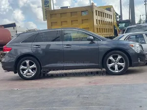 Toyota Venza V6 AWD 2010 Gray
