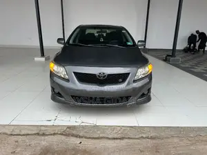 Toyota Corolla S 4dr Sedan (1.8L 4cyl 4A) 2010 Gray