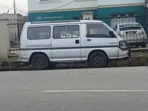 Mitsubishi 3000 2000 Gray