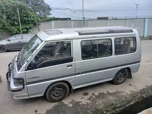 Mitsubishi 3000 2000 Gray