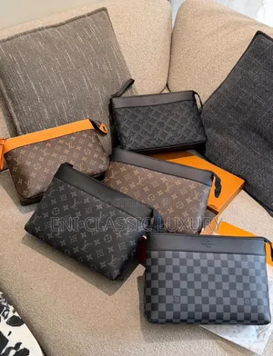 High Demand Luxury Men's Bags Louis Vuitton Best Quality Well Branded