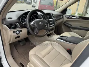 Mercedes-Benz M Class ML350 4MATIC 4dr SUV AWD (3.5L 6cyl 7A) 2014