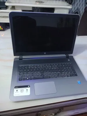 Laptop HP Pavilion 15 8GB Intel Core i5 HDD 1T