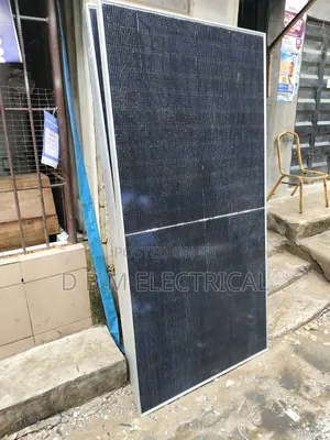 650watts Jinko Solar Panel