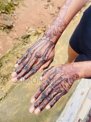 Temporary Henna Tattoo