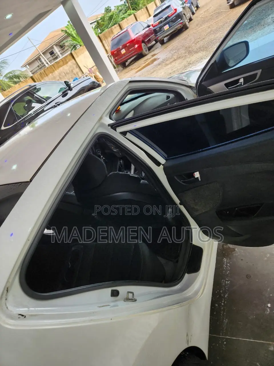 Hyundai Veloster Automatic 2012 White