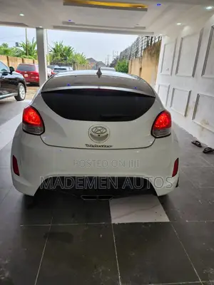 Hyundai Veloster Automatic 2012 White
