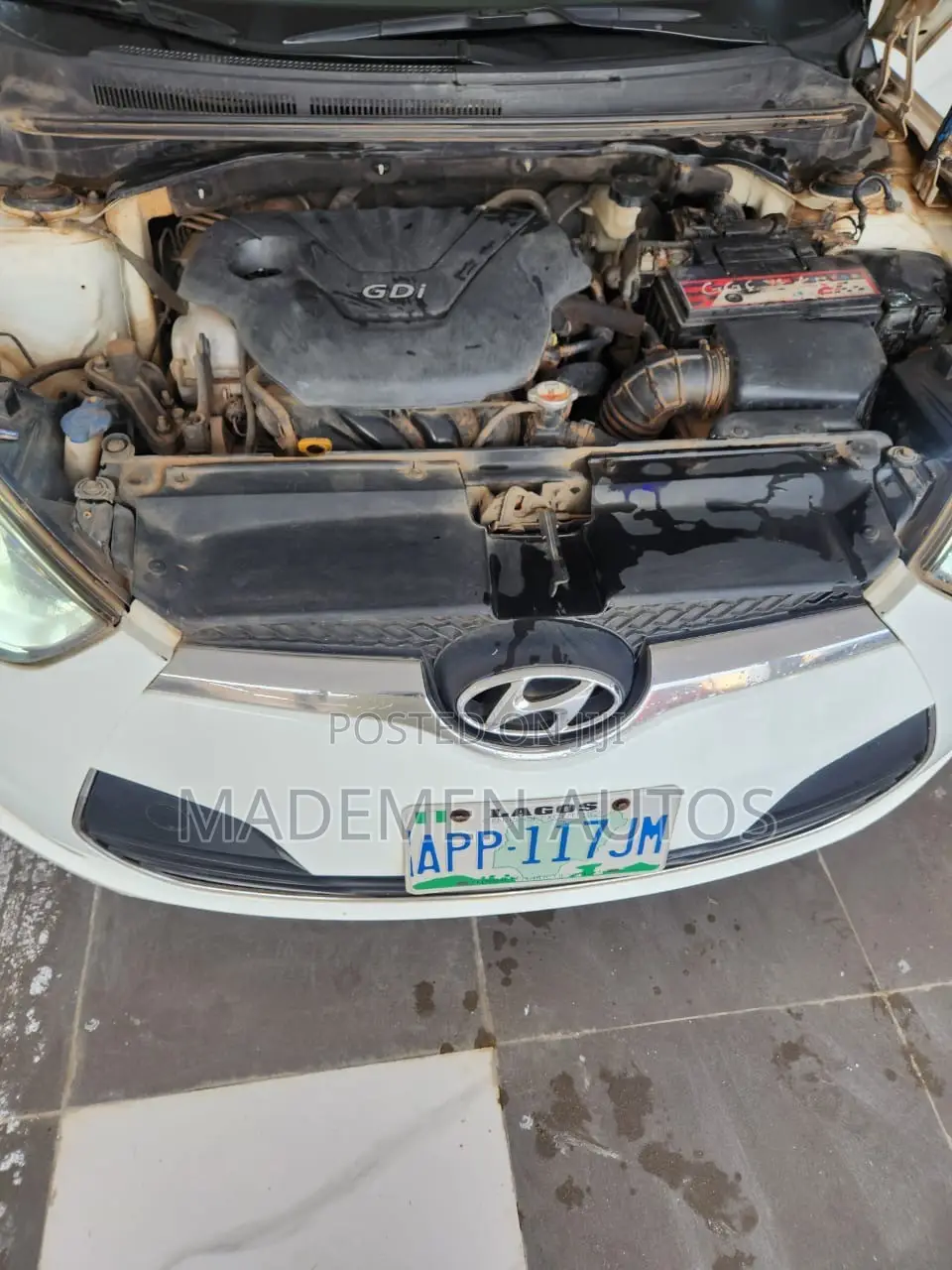 Hyundai Veloster Automatic 2012 White