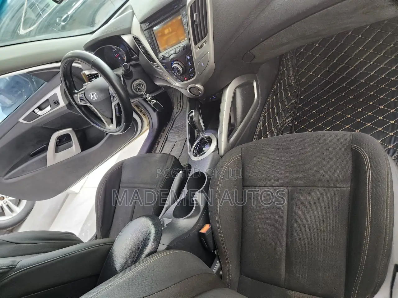 Hyundai Veloster Automatic 2012 White