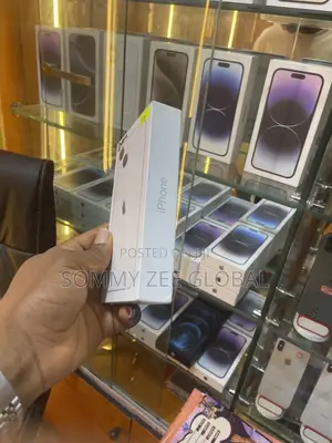 New Apple iPhone 13 128 GB White