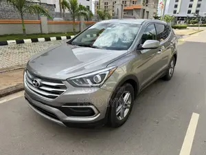 Hyundai Santa Fe 2018 Brown
