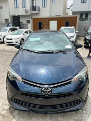 Toyota Corolla LE (1.8L 4cyl 2A) 2019 Blue