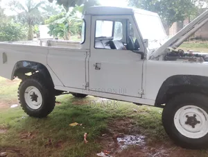 Land Rover Defender Soft Top 4x4 1995 White