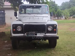 Land Rover Defender Soft Top 4x4 1995 White