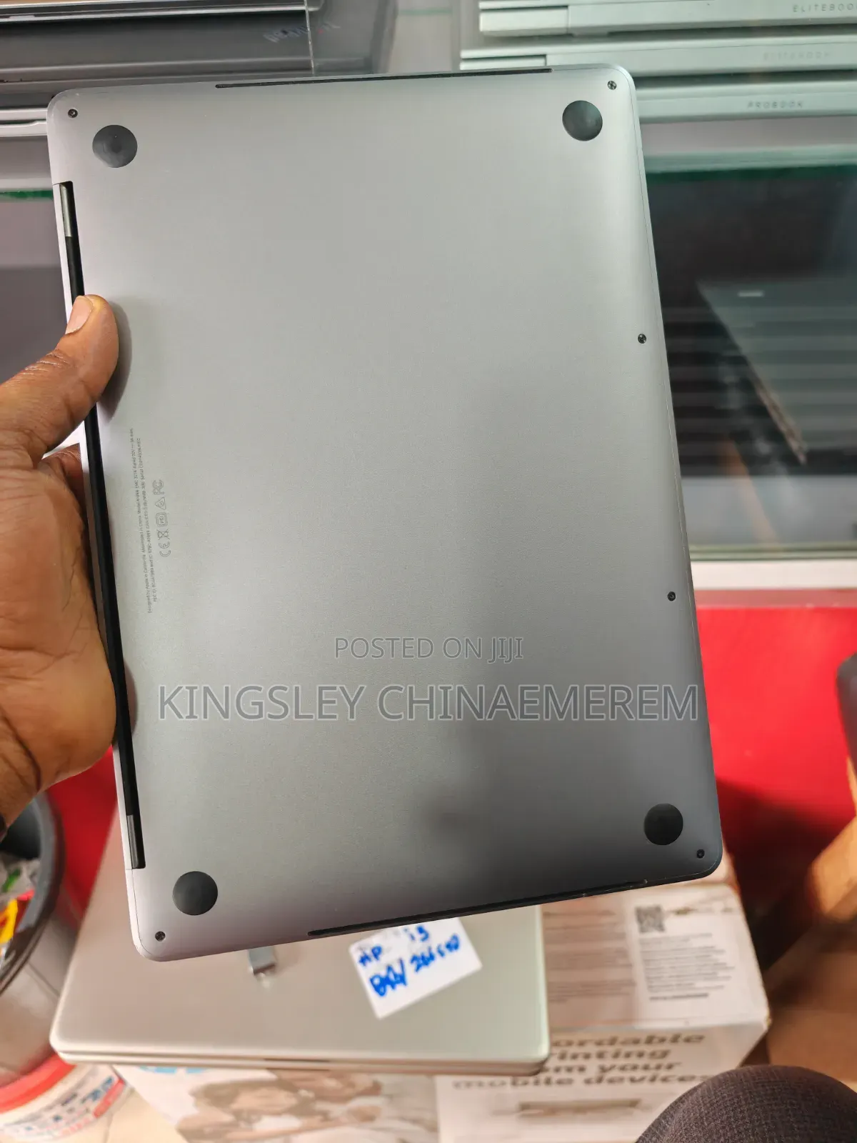 Laptop Apple MacBook Pro 2018 16GB Intel Core i7 SSD 256GB
