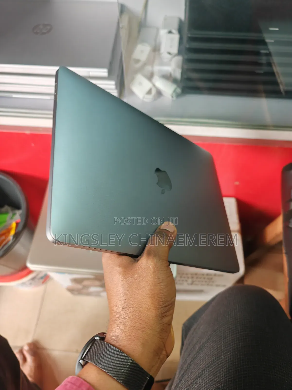 Laptop Apple MacBook Pro 2018 16GB Intel Core i7 SSD 256GB